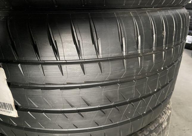 Michelin Pilot Sport 4 S 265/35 R20