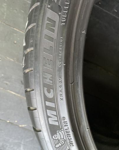 Michelin Pilot Sport 4 255/35 R19