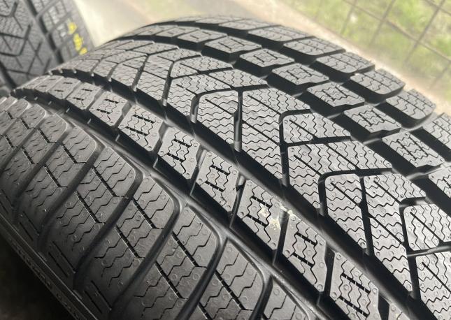 Pirelli Scorpion Winter RFT 245/45 R19 и 275/40 R19 V