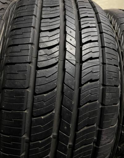 Kumho Road Venture APT KL51 235/55 R18