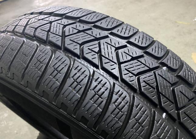 Pirelli Winter Sottozero 3 215/65 R17 99H