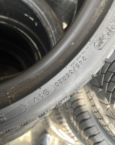 Michelin Pilot Alpin PA4 245/35 R20 и 275/30 R20 V