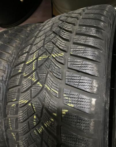 Goodyear UltraGrip Performance 235/45 R18