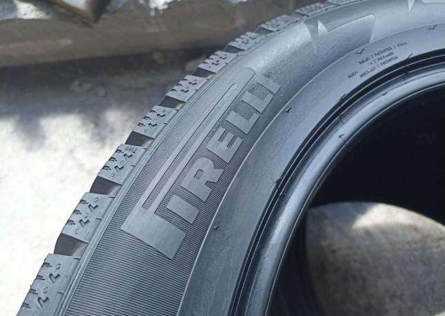 Pirelli Ice Zero 2 295/40 R21