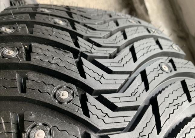 Michelin Latitude X-Ice North 3 255/35 R20