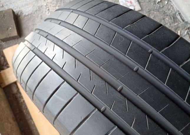 Bridgestone Alenza 001 255/50 R20