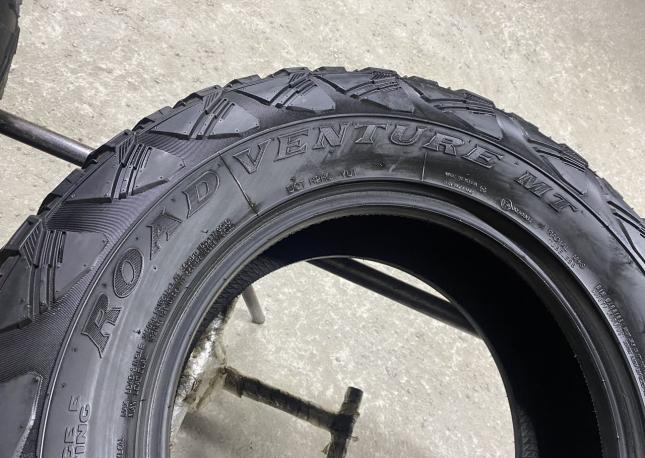 Kumho Road Venture M/T KL71 265/70 R17