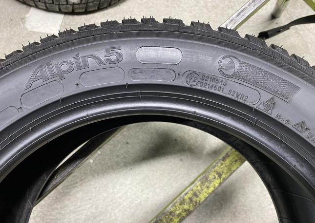 Michelin Alpin 5 205/50 R16