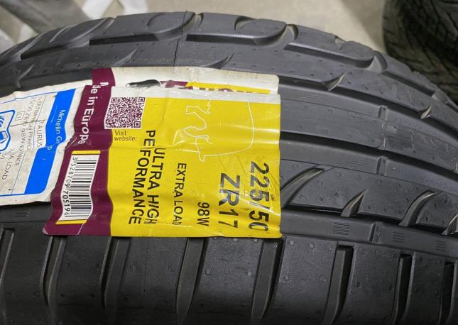 Taurus UHP 225/50 R17 98W