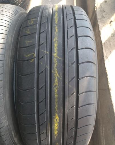 Yokohama dB Decibel E70 215/55 R17 94V
