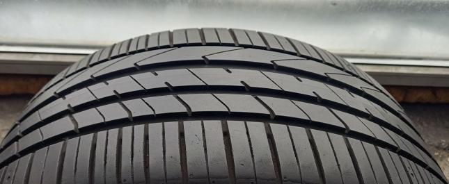 Hankook AH22 255/40 R20 101Y