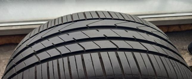 Hankook AH22 255/40 R20 101Y