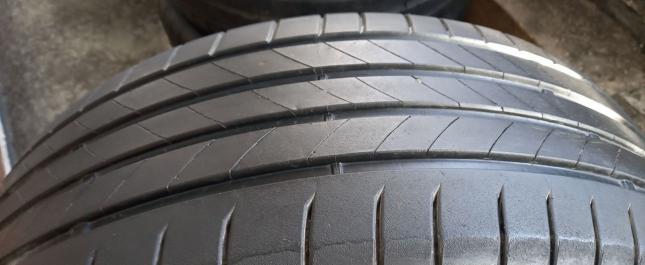 Bridgestone Turanza T005 235/55 R19 105Y