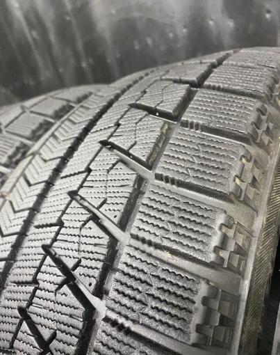 Bridgestone Blizzak VRX 215/55 R17