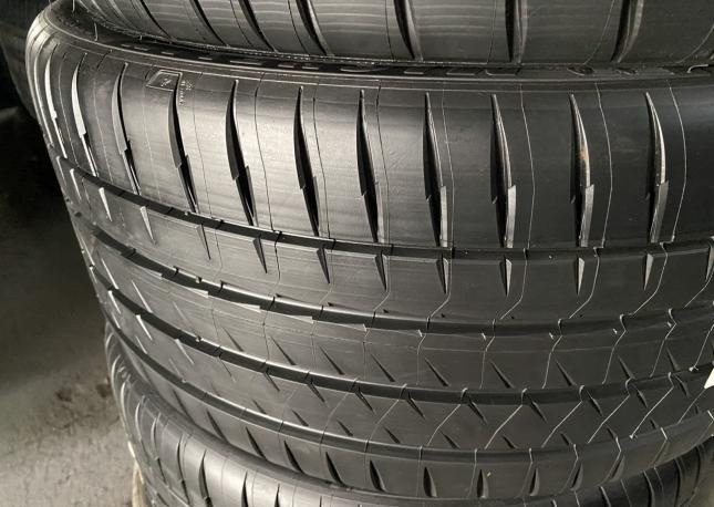 Michelin Pilot Sport 4 S 265/35 R20