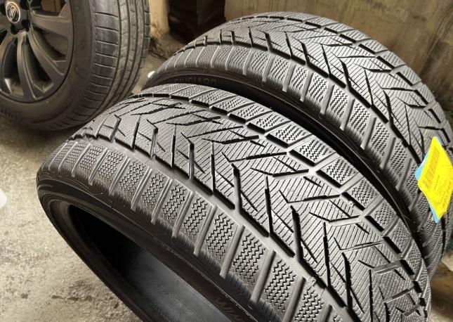 Vredestein Wintrac Xtreme S 245/35 R21 96Y