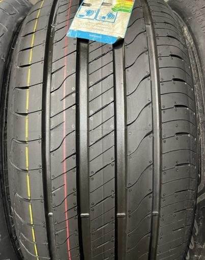 Goodyear EfficientGrip 2 SUV 265/50 R20 111V