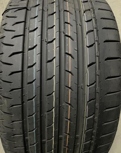 Continental MaxContact MC6 275/35 R20 102Y