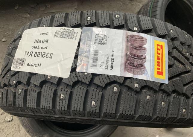 Pirelli Ice Zero 235/55 R17