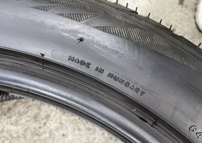 Bridgestone Blizzak LM-32 245/45 R19 102V