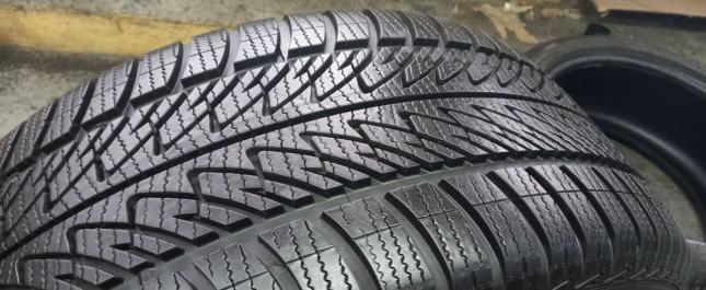 Goodyear UltraGrip 8 Performance 285/45 R20 112V