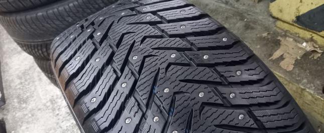 Nokian Tyres Hakkapeliitta 8 SUV 275/45 R20 110T