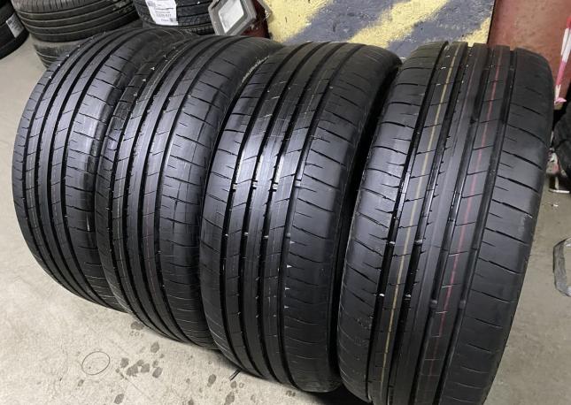 Bridgestone Turanza T005A 215/55 R18