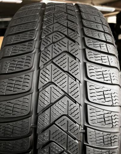 Pirelli Winter Sottozero 3 235/45 R18