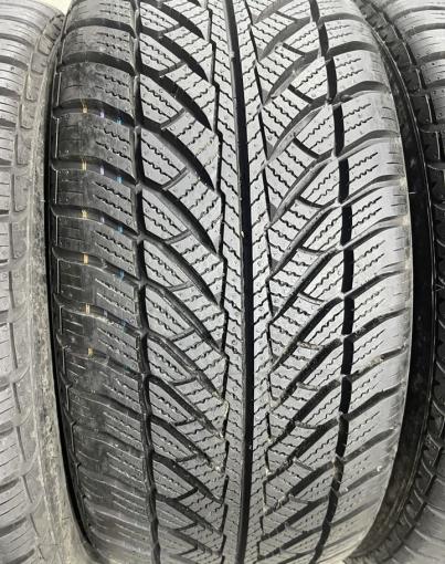 Goodyear UltraGrip 8 Performance 245/45 R18 100V