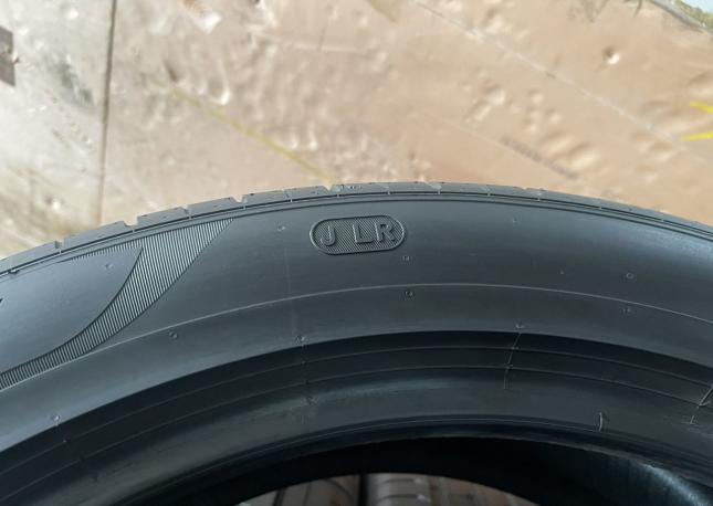 Pirelli P Zero PZ4 245/45 R20 103Y