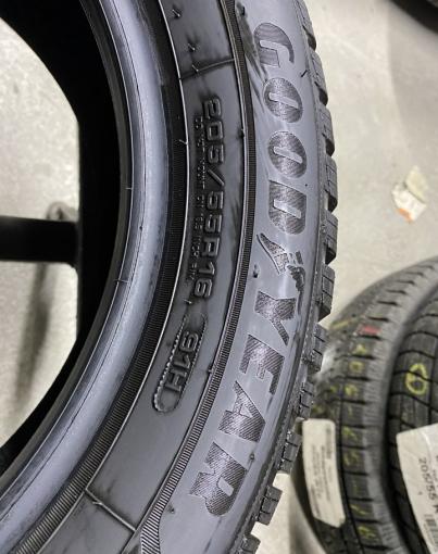 Goodyear Ultra Grip 4+ 205/55 R16