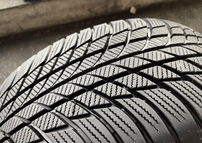 Bridgestone Blizzak LM-001 225/50 R17 94H