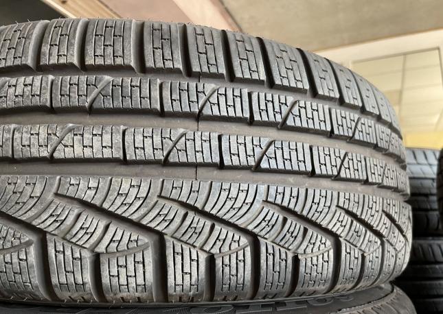 Pirelli Winter Sottozero 240 Serie II 235/50 R19 103H