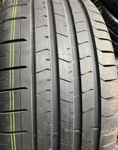 Pirelli P Zero PZ4 275/50 R20 113V