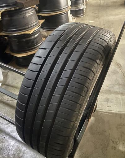 Goodyear EfficientGrip Performance 225/55 R17