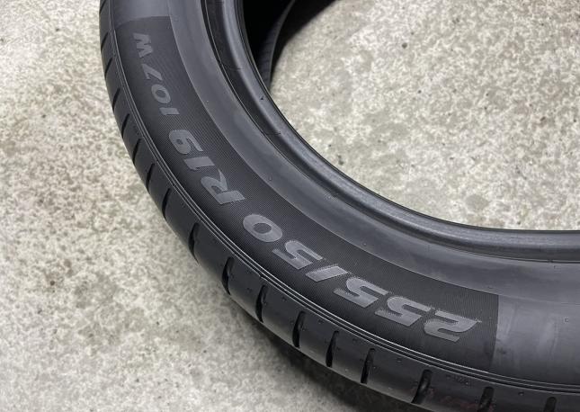 Pirelli P Zero PZ4 255/50 R19 107W