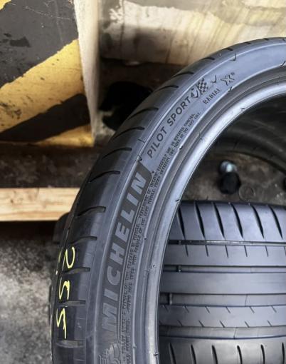 Michelin Pilot Sport 4 255/35 R19