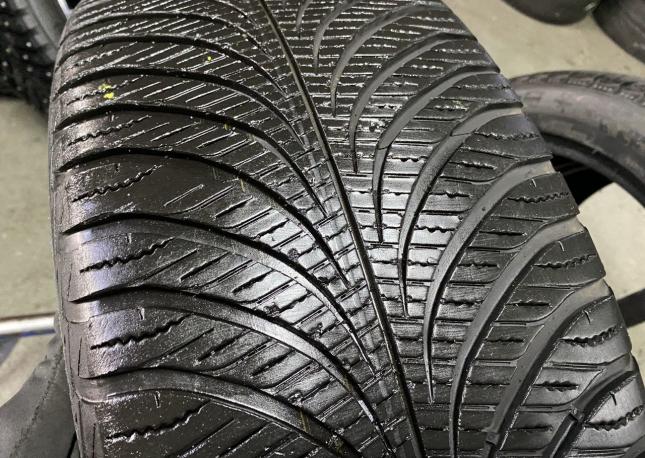 Goodyear Vector 4Seasons Gen-2 235/55 R19 105W