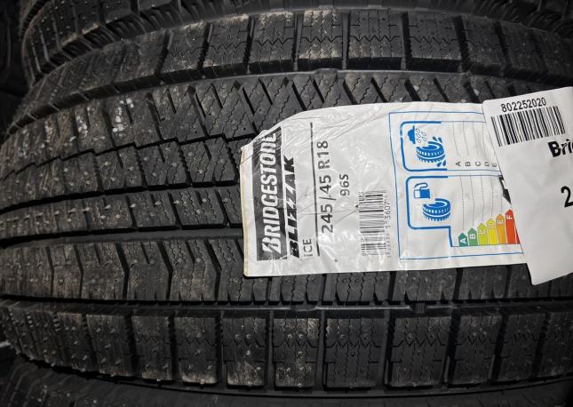 Bridgestone Blizzak Ice 245/45 R18