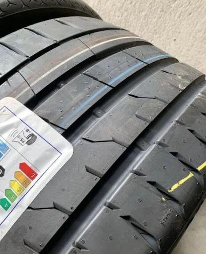 Continental ContiSportContact 7 255/35 R21 и 285/30 R21 Y