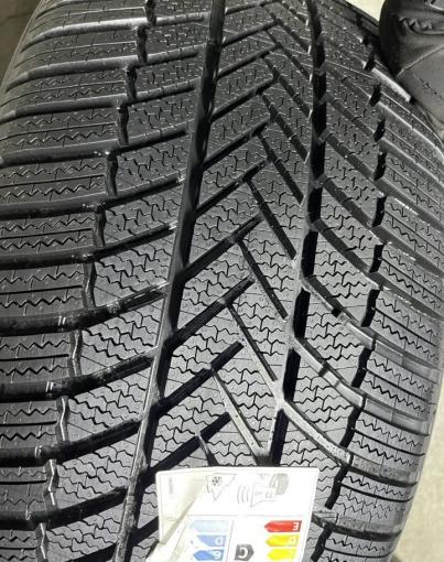 Bridgestone Blizzak LM-005 265/40 R20 104V