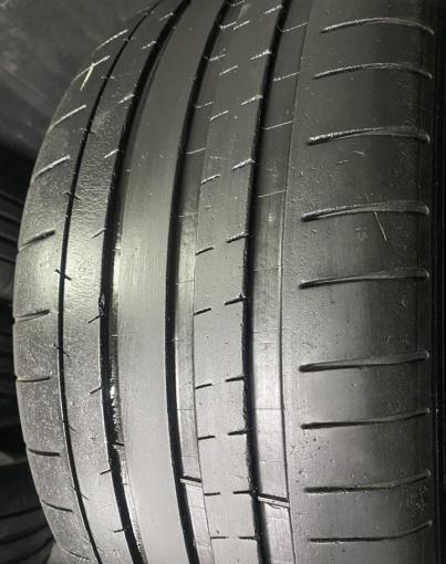 Michelin Pilot Super Sport 255/45 R19