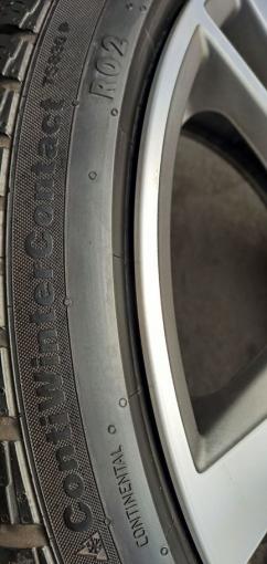 Continental ContiWinterContact TS 830 P 245/35 R19 93W