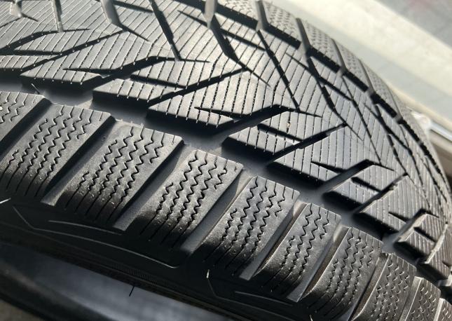Vredestein Wintrac 225/45 R17