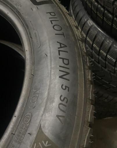 Michelin Pilot Alpin 5 255/55 R19