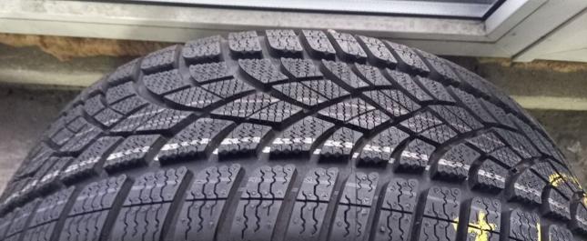 Dunlop SP Winter Sport 3D 215/40 R17 87V