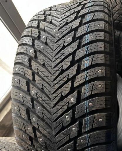 Nokian Tyres Hakkapeliitta 10p SUV 285/45 R22 114T