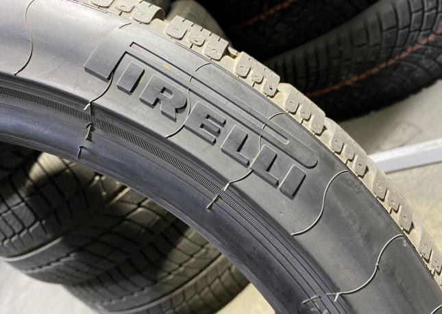 Pirelli Winter Sottozero 240 Serie II 255/40 R19 110V