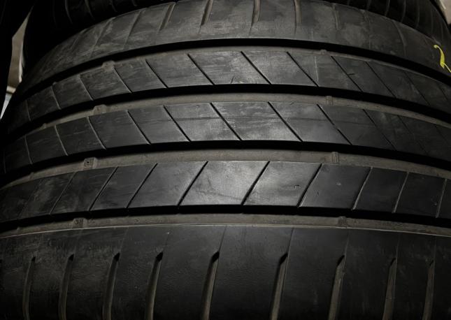 Bridgestone Turanza T005 275/35 R19