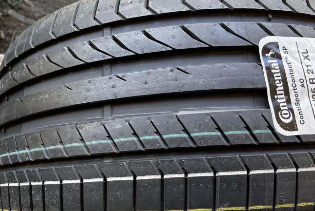 Continental ContiSportContact 5 265/35 R21